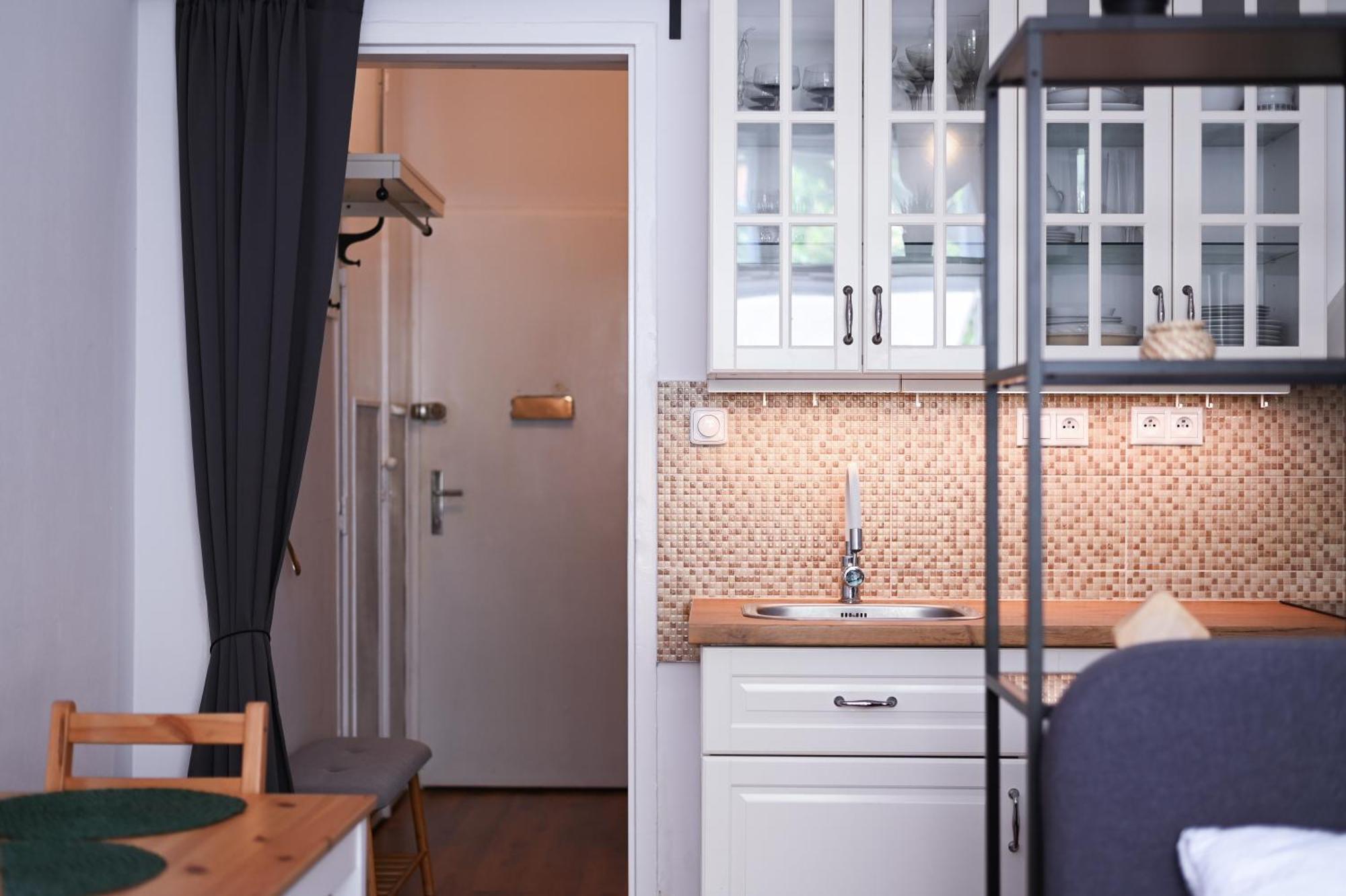 Central Urban Studio - Style Meets Comfort Bratislava Eksteriør bilde